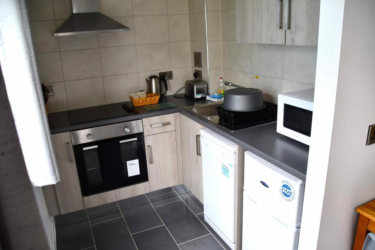 Ilfracombe Apartments Bagian luar foto