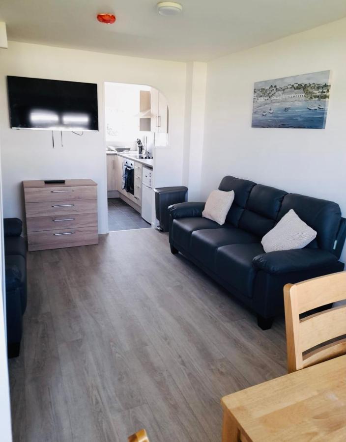 Ilfracombe Apartments Bagian luar foto