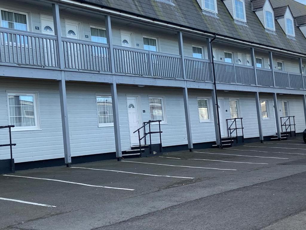 Ilfracombe Apartments Bagian luar foto